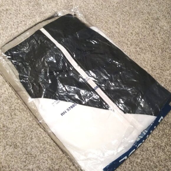 Men's Windbreaker, Lightweight Jacket, Long Sleeve, Size L, CANON Logo - Picture 3 of 3